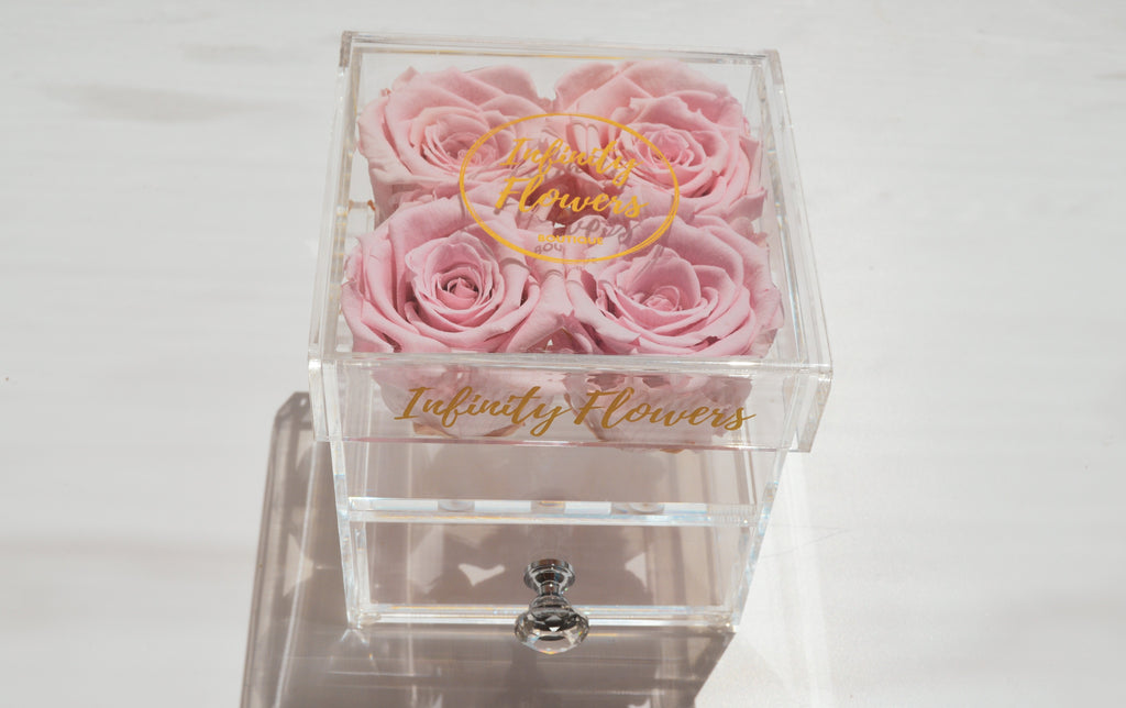 forever roses, infinity roses, eternity roses, ecuadorian roses, pink roses, long lasting roses, preserved flowers, infinity flowers, preserved flowers Cyprus, preserved roses Cyprus, pink roses in a plexi glass box, eternity pink roses that last years, eternity roses in acrylic box, infinity roses in a luxury box